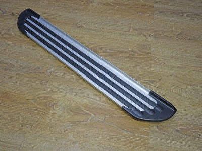Пороги алюминиевые Slim Line Silver ТСС для Audi Q7 2015-2021